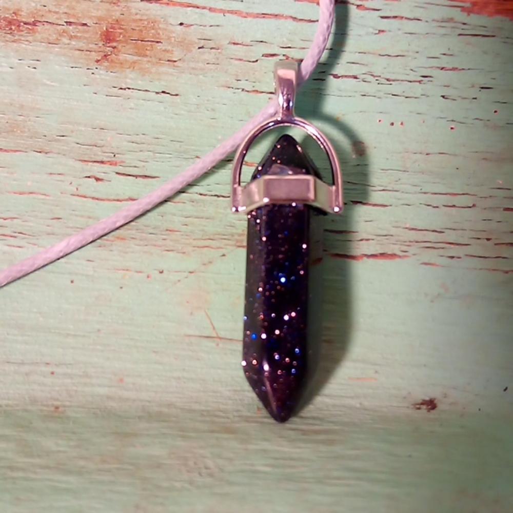 Hexagonal healing crystals necklaces - Picture 11 of 11